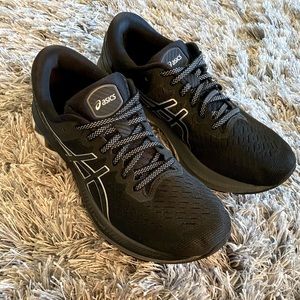ASICS Gel Kayano 27 Black Women’s 8 🖤👟